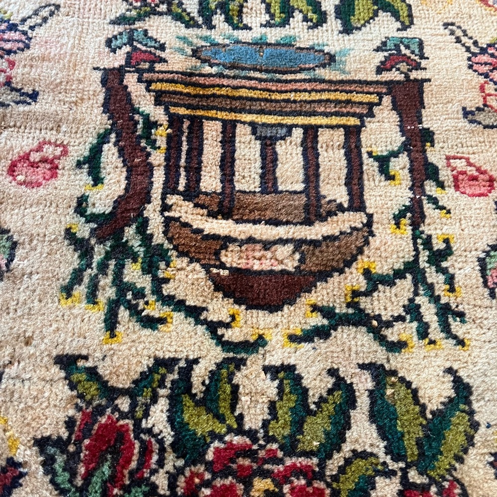 Beautiful Vintage Rug - Picture 7 of 9
